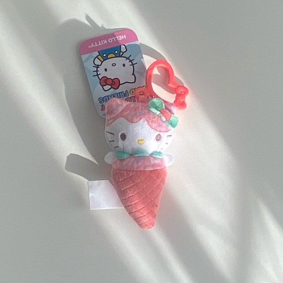 Brand New Hello Kitty Soft Plush Keychain - Picture 5 of 8